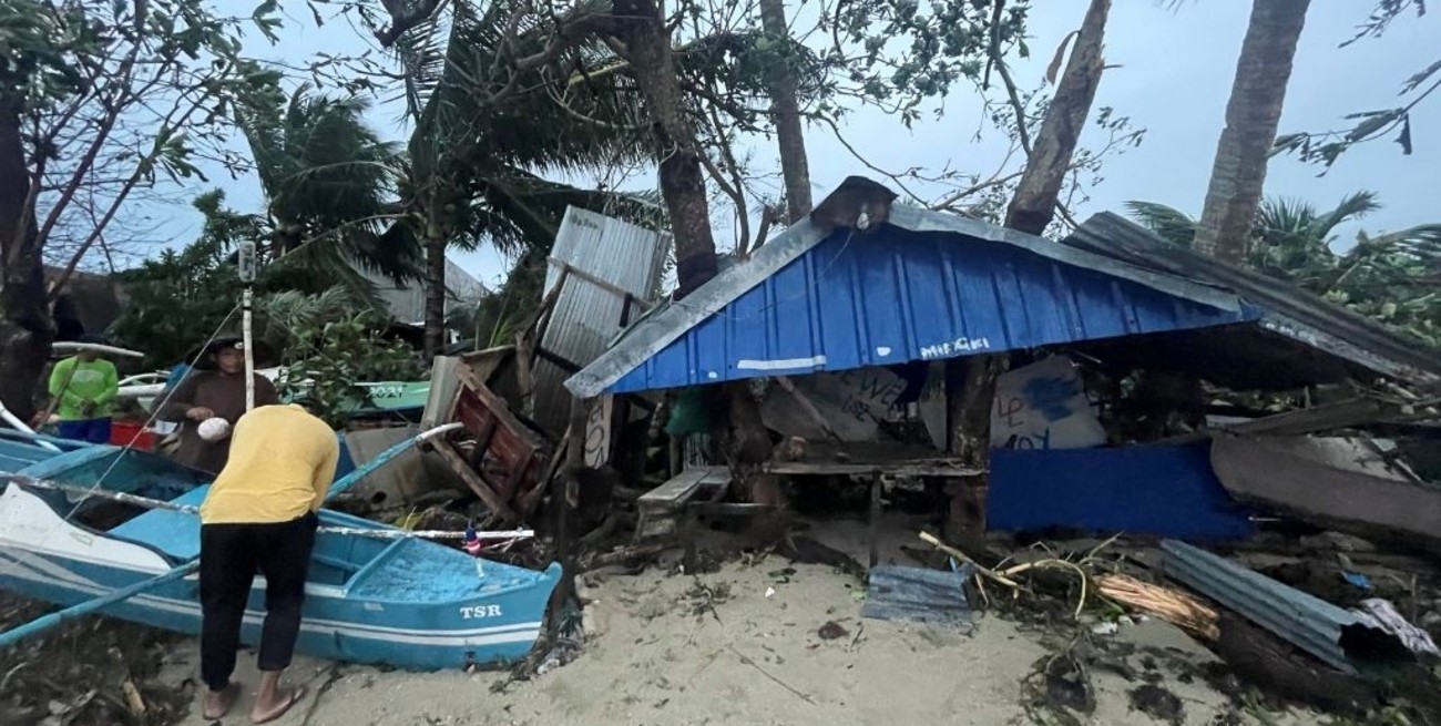 El supertifón Rai provocó al menos doce muertos en Filipinas