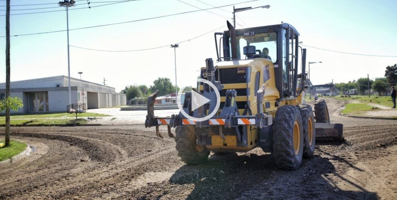 Mejoran los accesos a escuelas en los barrios Santa Rosa de Lima y Atilio Rosso