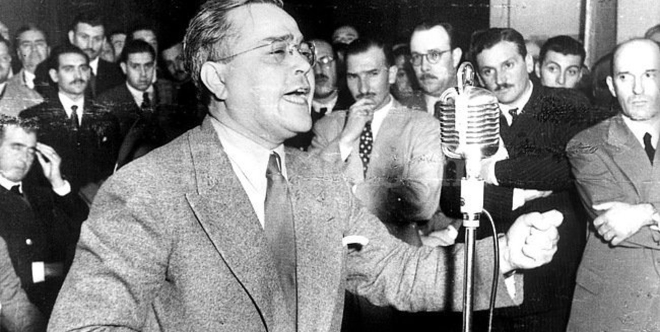 Balbín, desaforado y a la cárcel