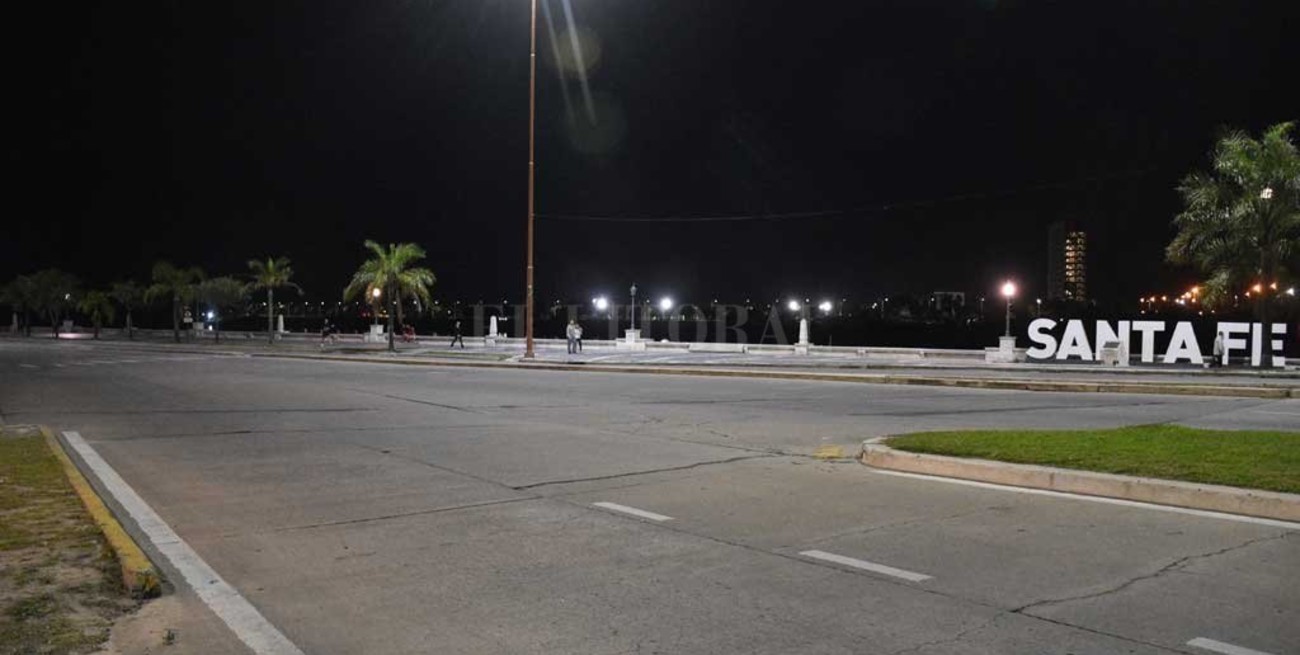 La Capital y Rosario ingresaron  a la categoría de alarma sanitaria