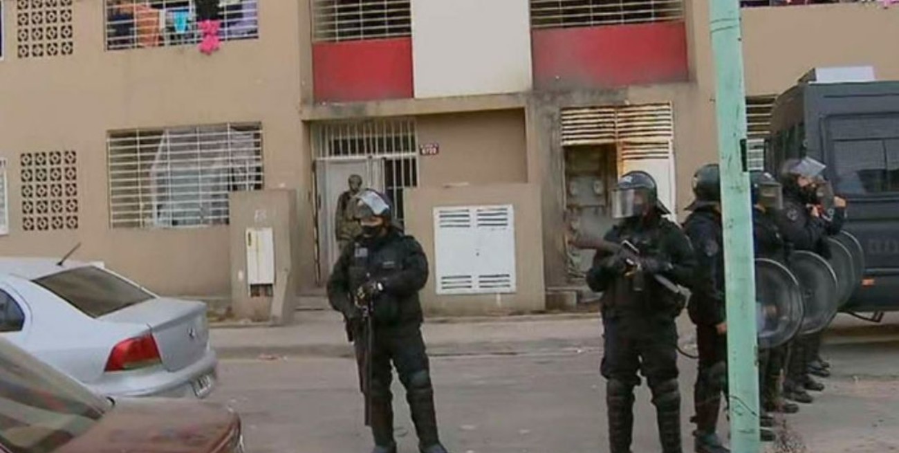 Una mujer fue apuñalada tras denunciar a narcos en el barrio Mugica