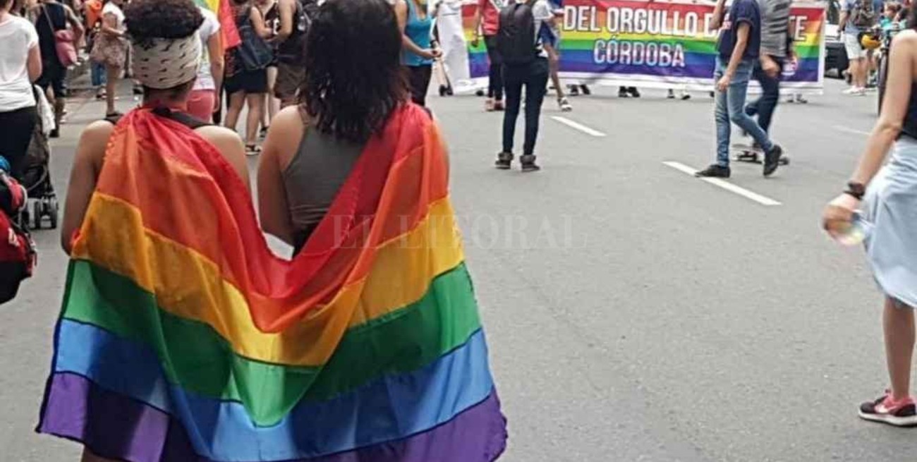 Protestan contra el municipio de Córdoba por no autorizar la Marcha del Orgullo