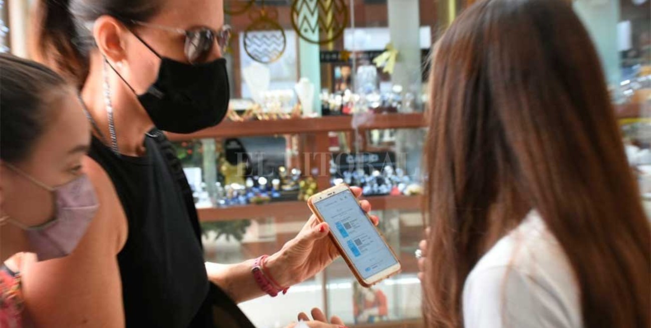 Rige el pase sanitario: para qué actividades se necesita en Santa Fe