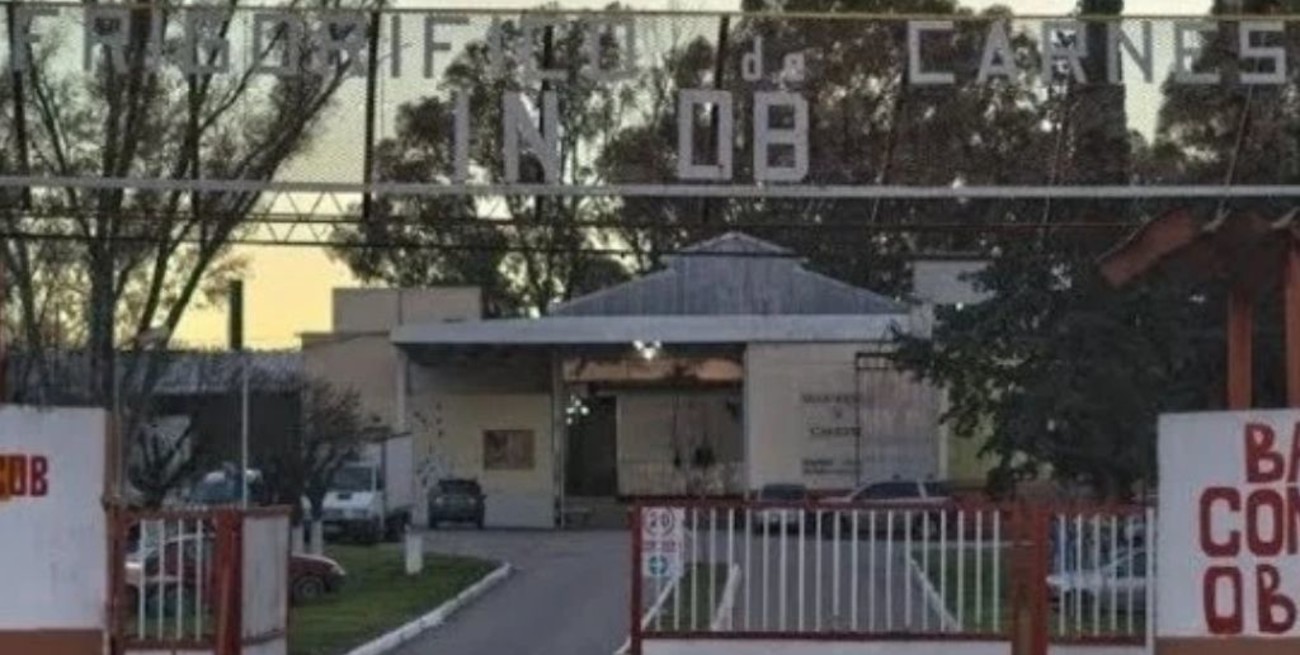 Un camionero perdió la vida en un fatal accidente ocurrido en el frigorífico donde trabajaba