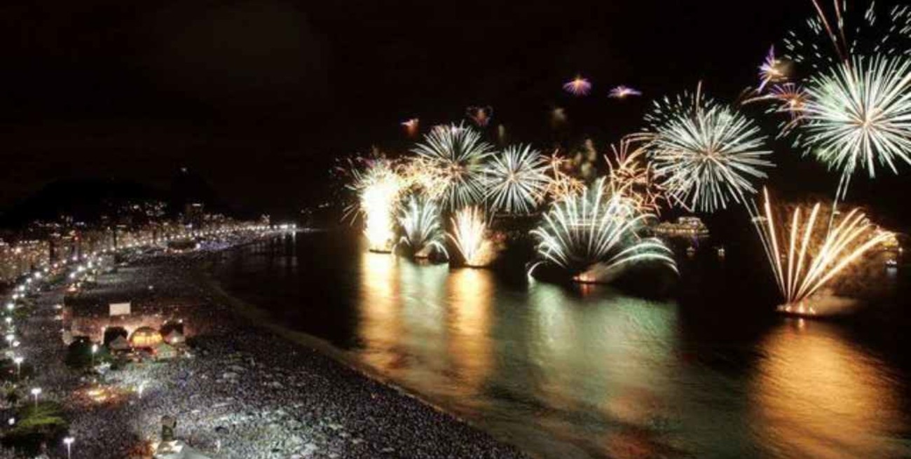 Río de Janeiro descentraliza su famosa fiesta de fin de año para evitar contagios masivos