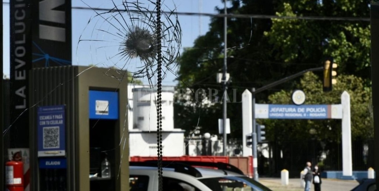 Rosario: balean cuarta estación de servicio en 48 horas y toman medida de protesta