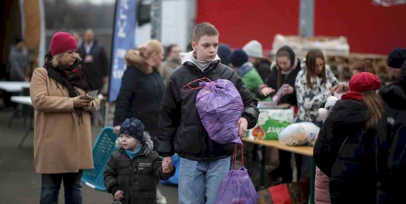 Unos 100.000 ucranianos llegaron a Polonia huyendo del ataque ruso