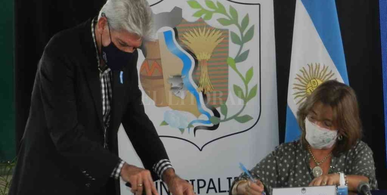 Baucero "Es un hecho histórico para la recuperación de nuestro sistema de salud"