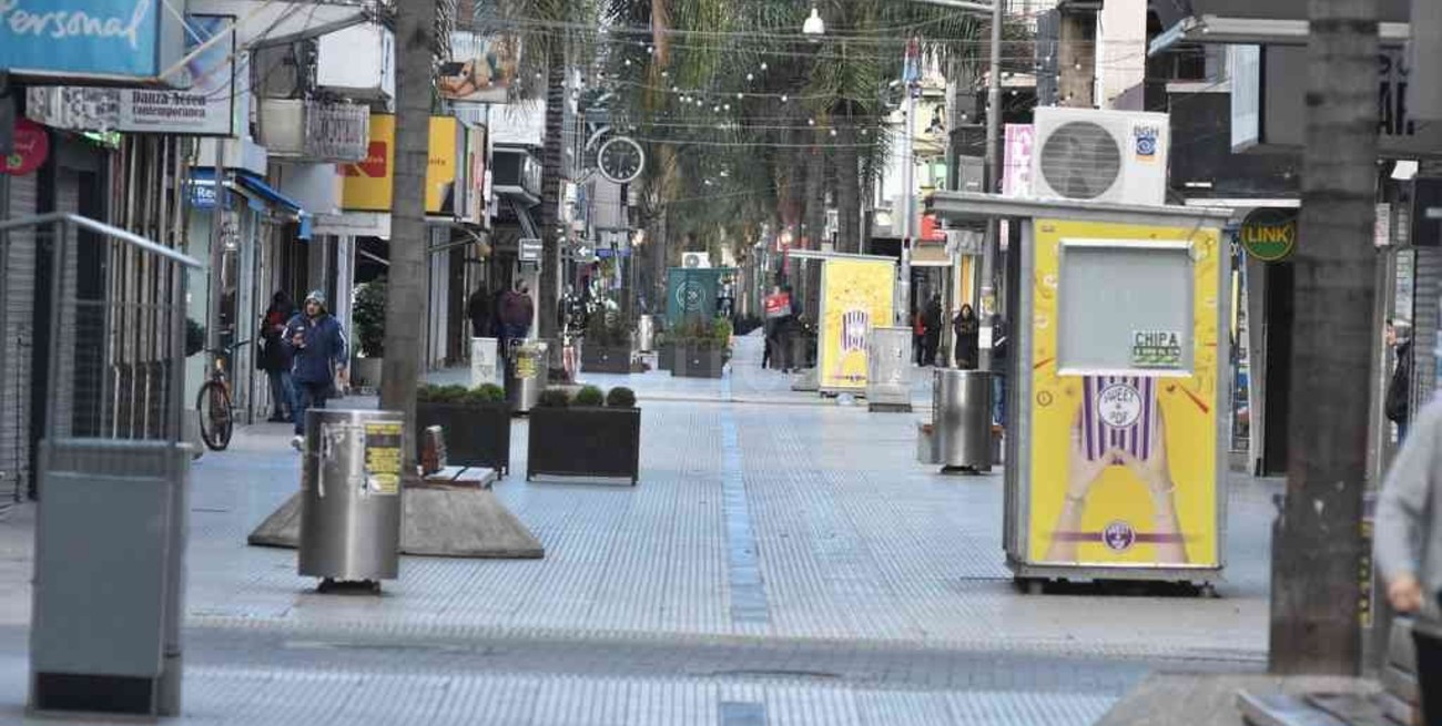 Como un déjà vu: postal del primer día de la ciudad en una nueva "Fase 1" atenuada