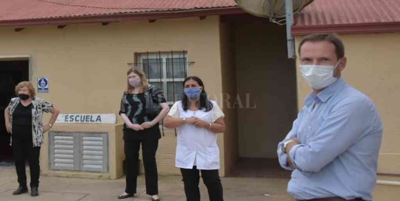 Mejoran la conectividad en las escuelas rurales de Esperanza