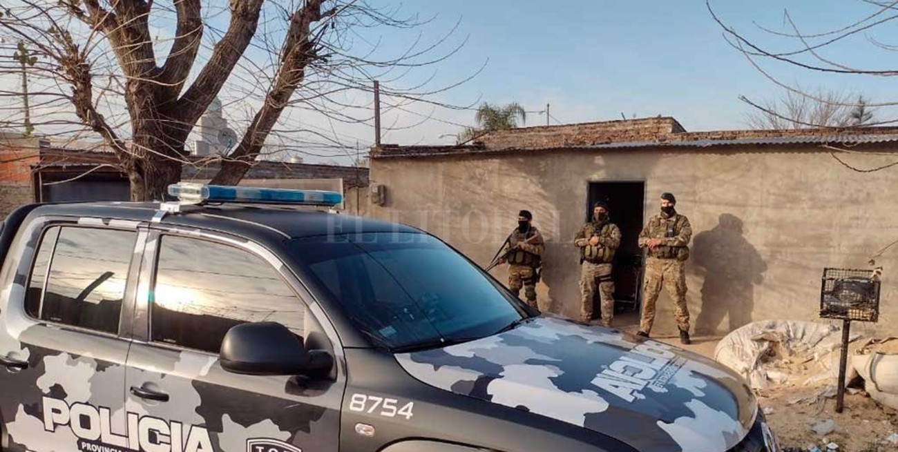 Detienen a un jefe policial por la supuesta liberación de un detenido a cambio de dinero