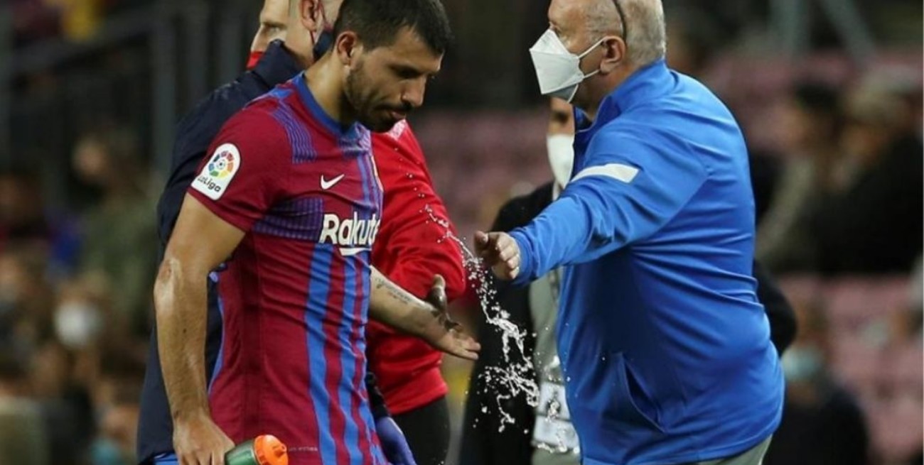 Preocupa la salud del Kun Agüero y plantean la posibilidad de retiro