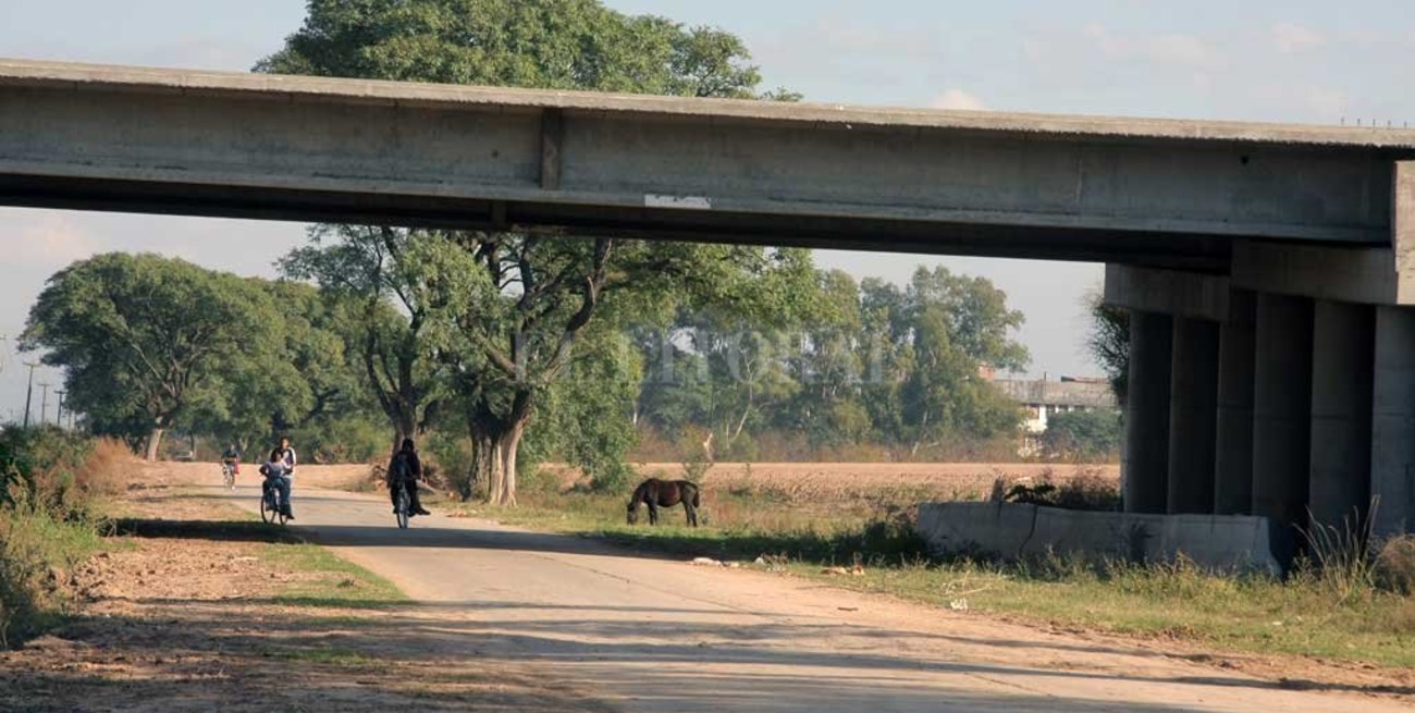 Un "pagaré" respaldaría la entrega de dólares del agenciero a su excuñado