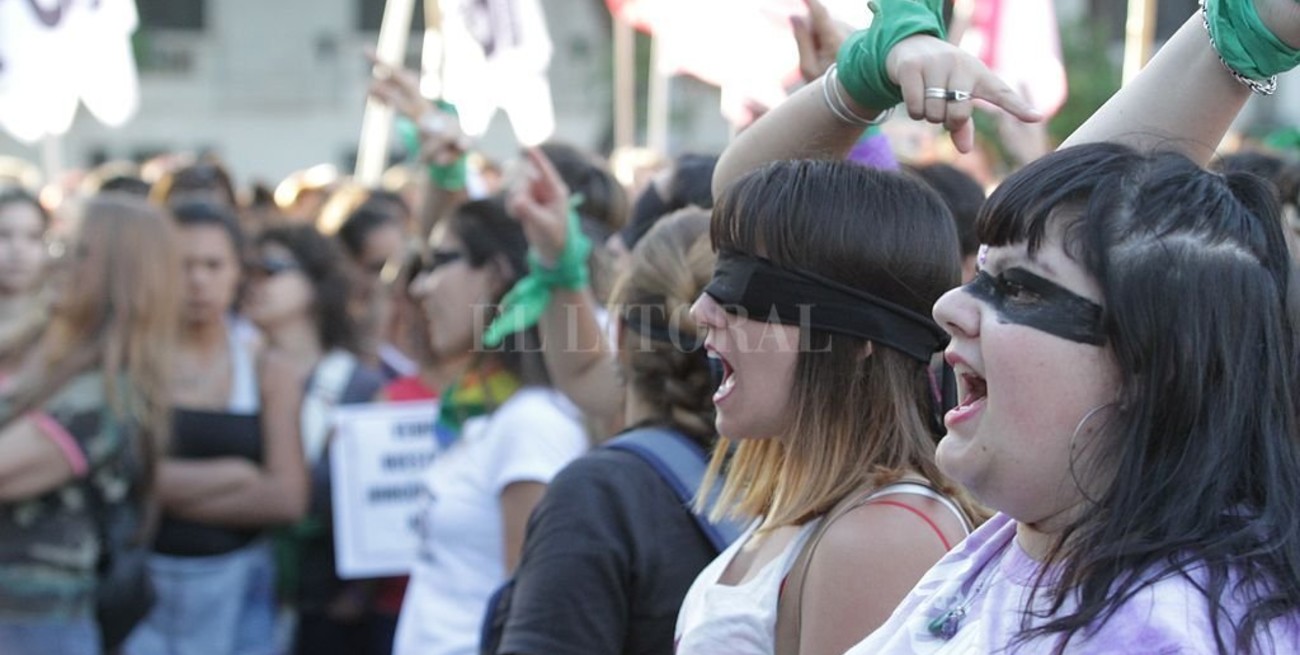 Casi 11 mil denuncias en Argentina por violencia doméstica en pandemia
