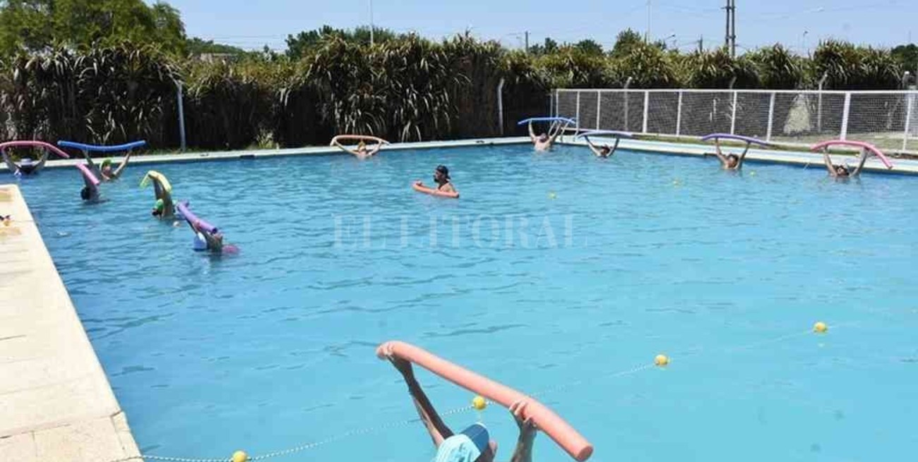 Verano con yoga y natación para adultos en Rafaela