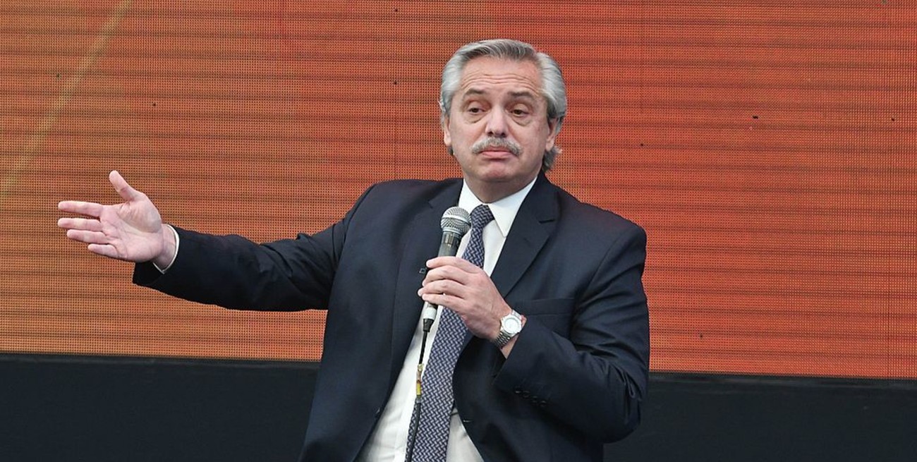 Fernández: "Vamos a hacer de internet un servicio público y que se enojen los que se tengan que enojar"