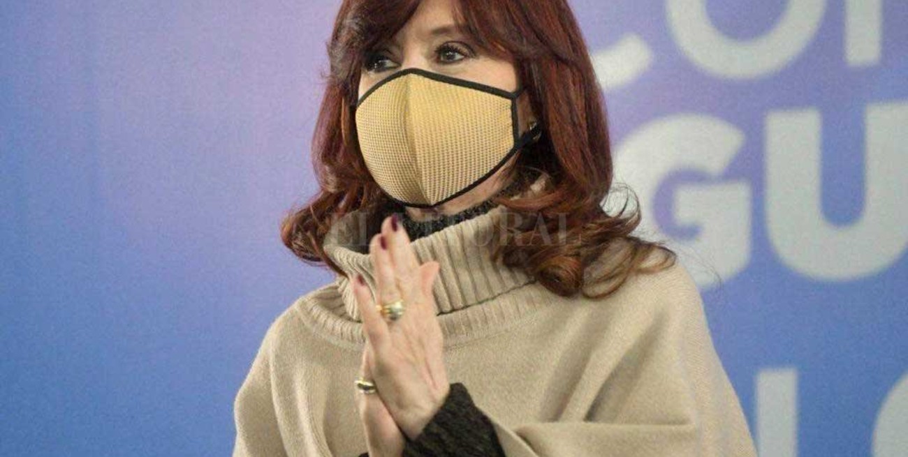 Cristina Kirchner criticó a Macri por participación en un programa de liderazgo en Estados Unidos