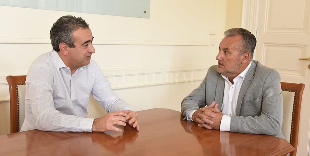 Se están quemando los papeles en el Far West