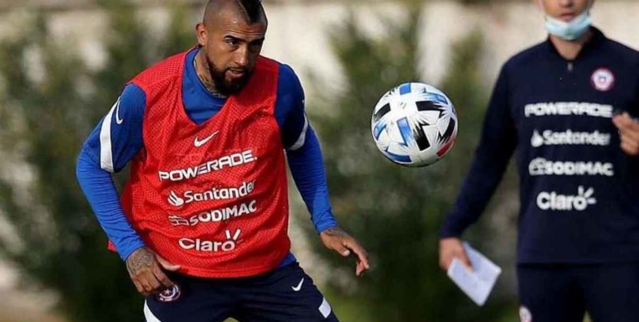 Arturo Vidal acusado de estar de fiesta previo a dar positivo