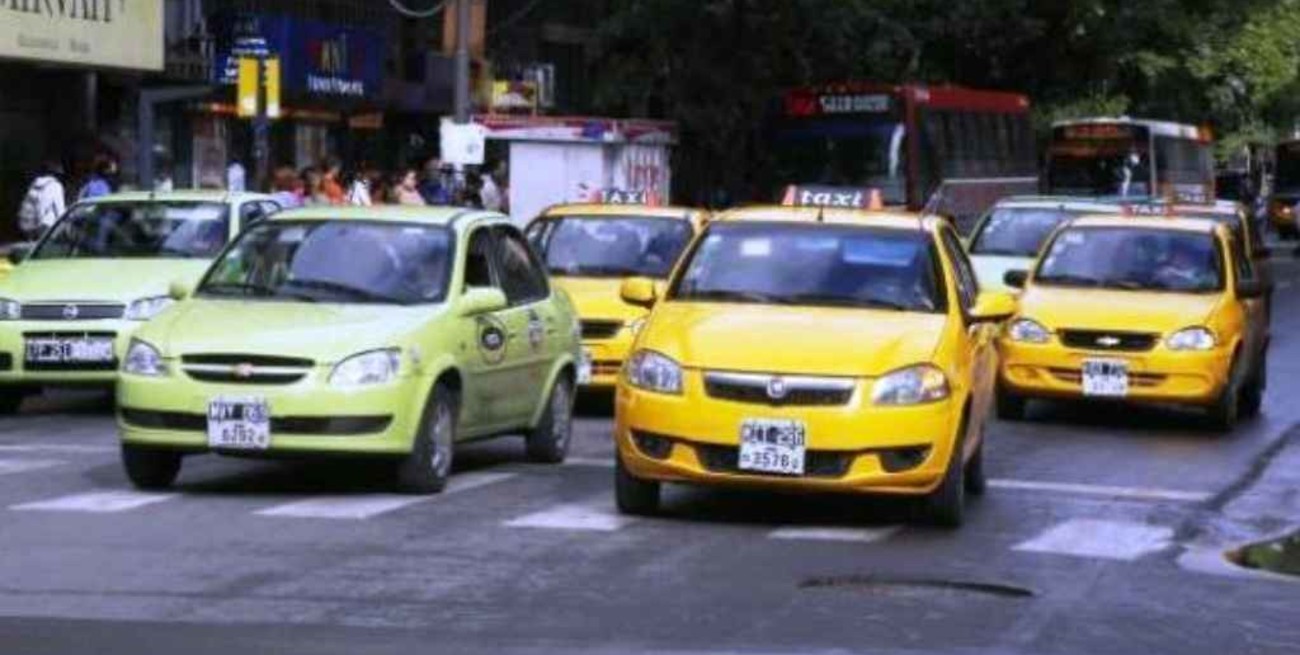Sortearán 4.000 chapas de taxi en Córdoba y la mitad será para mujeres