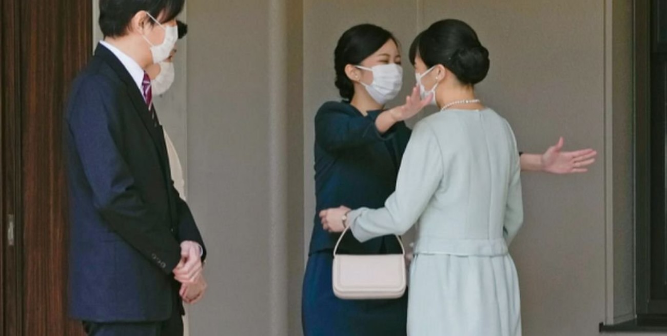 Finalmente, Mako de Japón se casó y renunció a ser princesa