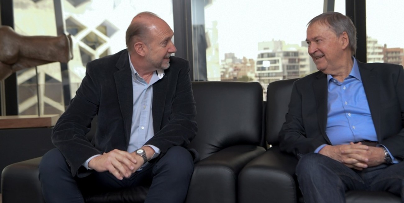 Schiaretti llega a Santa Fe para reunirse con Perotti