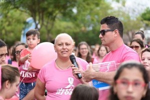 Gentileza In memoriam. La muerte de Araceli dejó como legado su lucha encomiable contra una durísima enfermedad. Sus afectos más cercanos hoy la recuerdan.