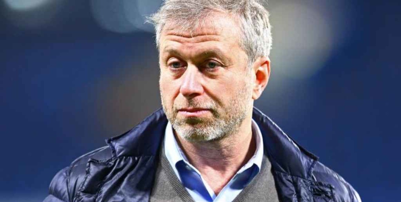 Roman Abramovich, dueño del Chelsea, puso a la venta el club y donará las ganancias netas