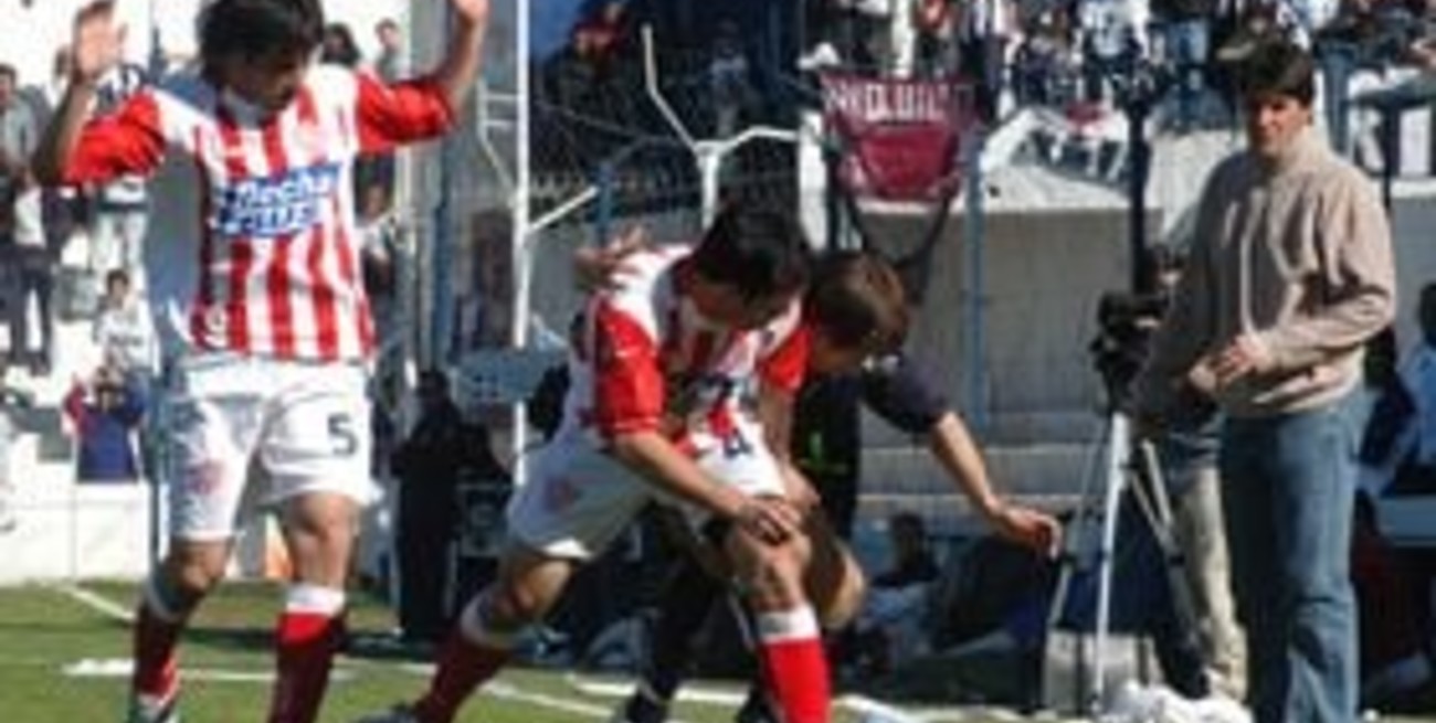 Unión no tiene luz de alarma pero está obligado a ganar