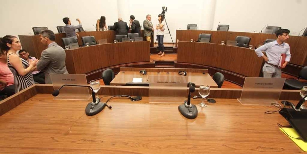 Tironeo político entre Corral y ediles por el préstamo de U$D 12 millones