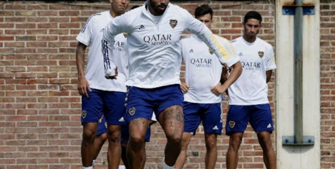 Edwin Cardona, recuperado de su lesión, se entrenó en Ezeiza y volvería ante Unión