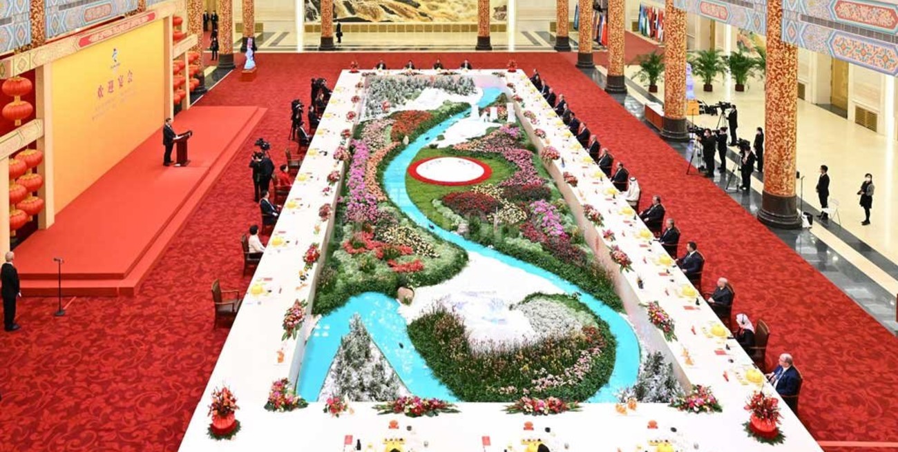 Fernández participó de un almuerzo junto a jefes de Estado que asisten a los JJOO