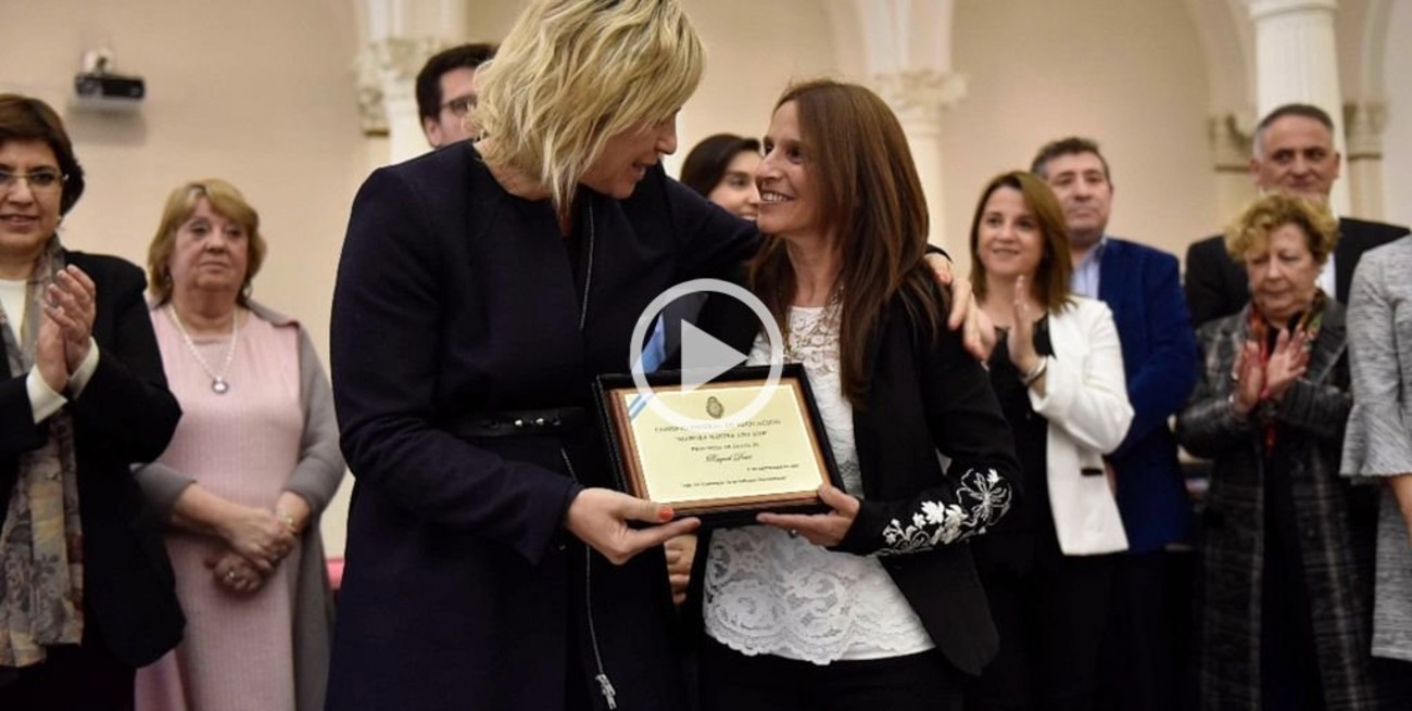 Una maestra santafesina recibió la distinción nacional "Maestro Ilustre 2018"