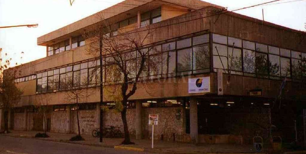 Podrán en valor el histórico edificio del Correo en Esperanza