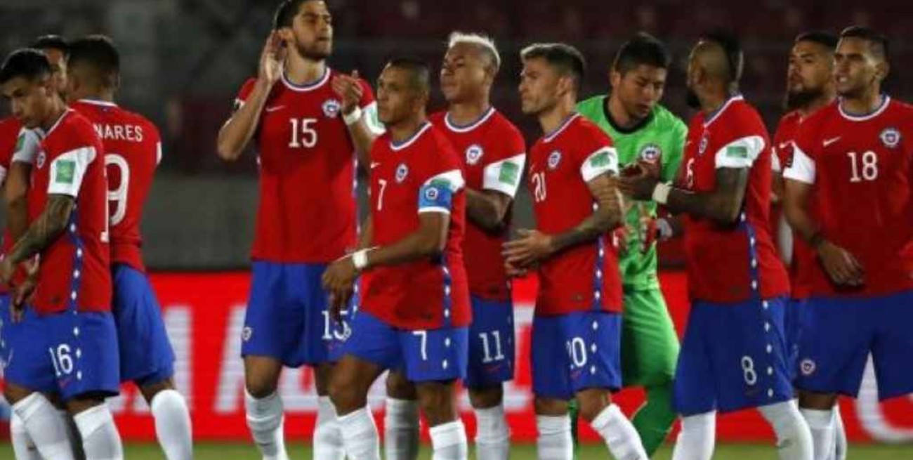 Chile sufre tres bajas por covid para enfrentar a Argentina por Eliminatorias Sudamericanas