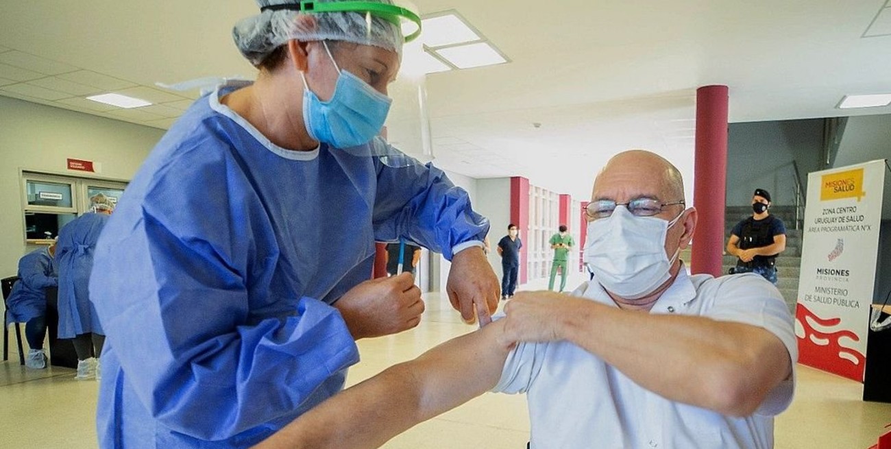 Uruguay abrió la inscripción para aplicar una tercera dosis de vacuna contra el coronavirus