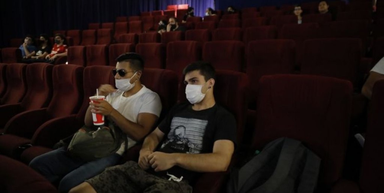 Otorgan 5 mil pesos a jóvenes para consumo de bienes y servicios culturales