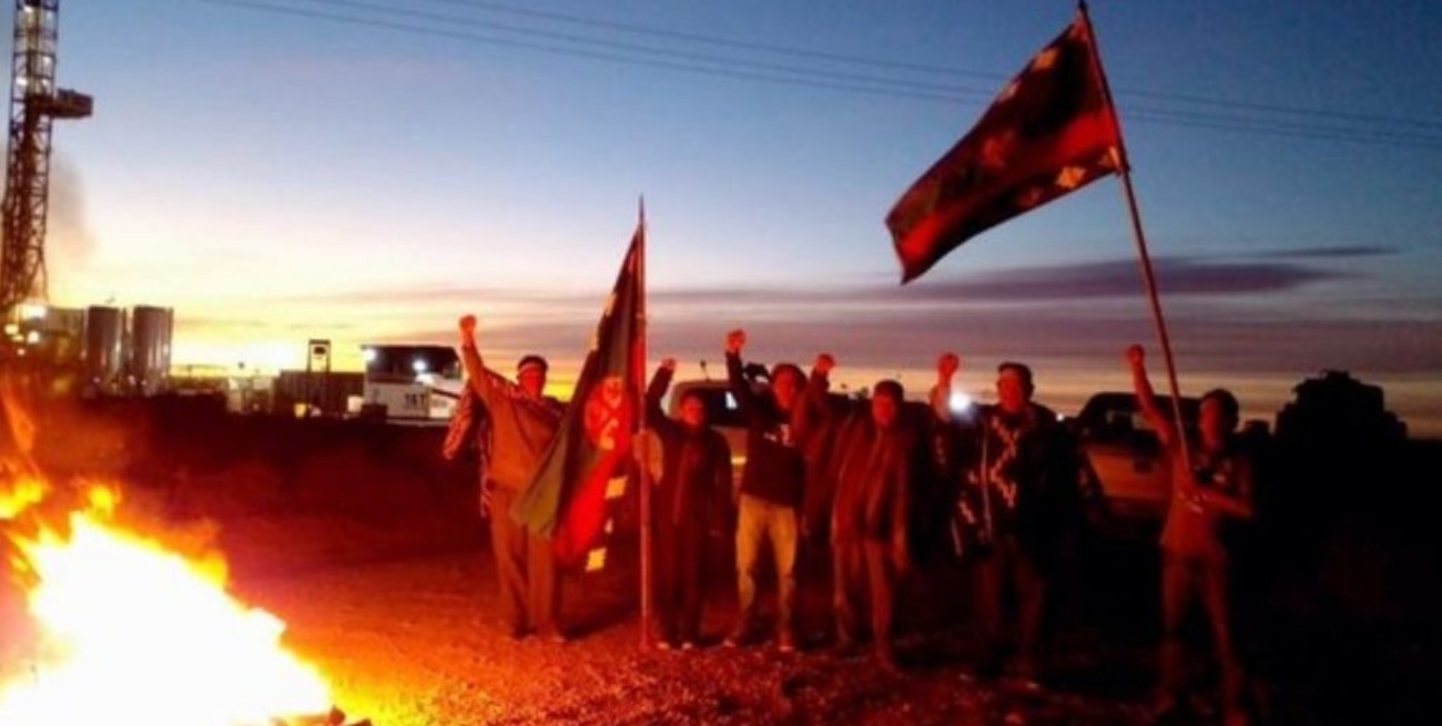 Mapuches bloquean accesos a Vaca Muerta