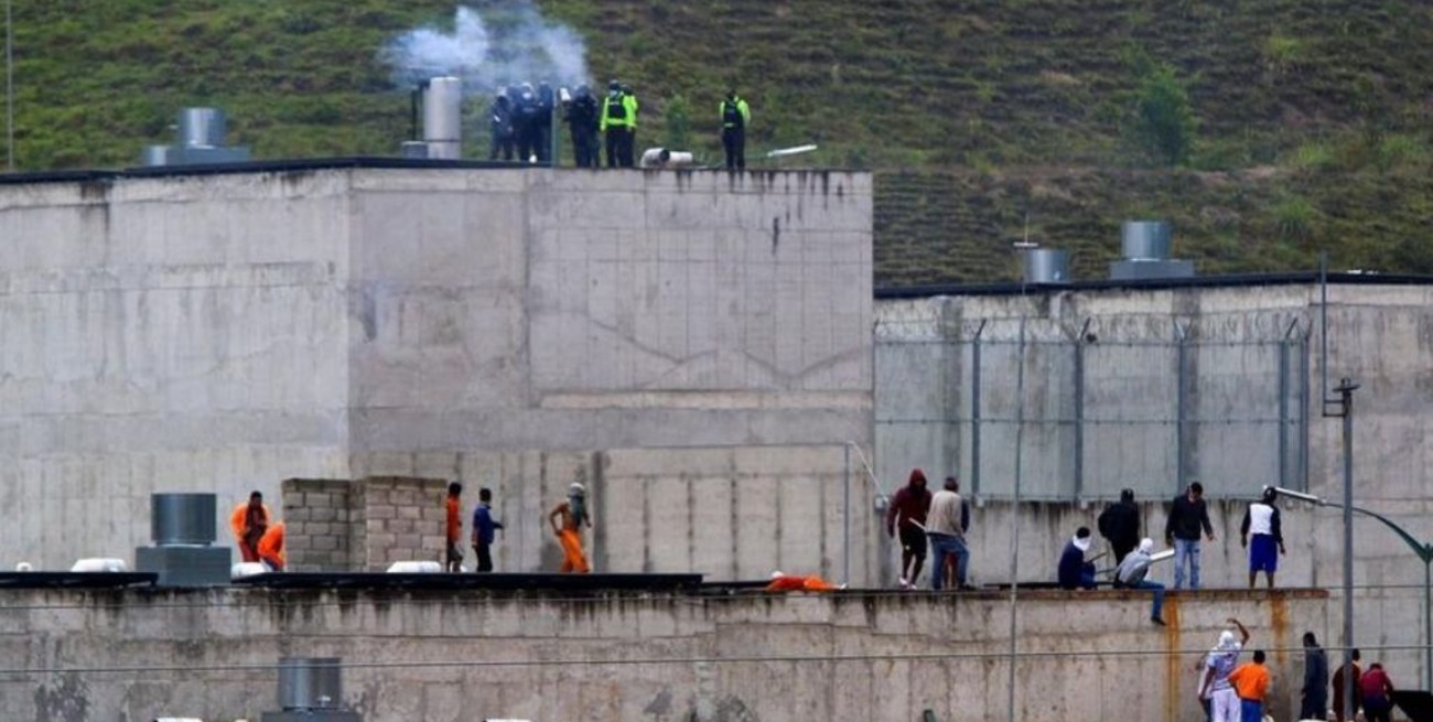 Identificaron a 107 de los 119 muertos en el motín más grave de la historia de Ecuador