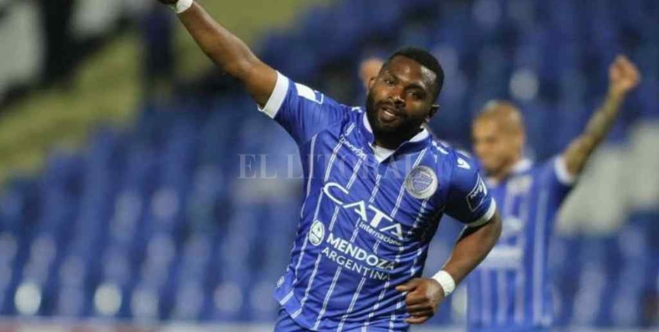 El homenaje de Godoy Cruz al Morro García que despertó la furia de sus hinchas