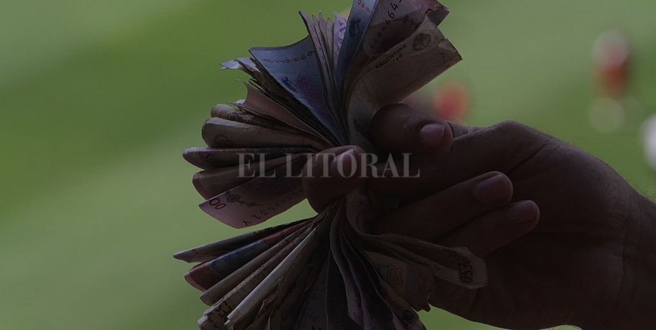 Línea directa: "el impuesto al bache", "responsabilidad individual" y otros mensajes