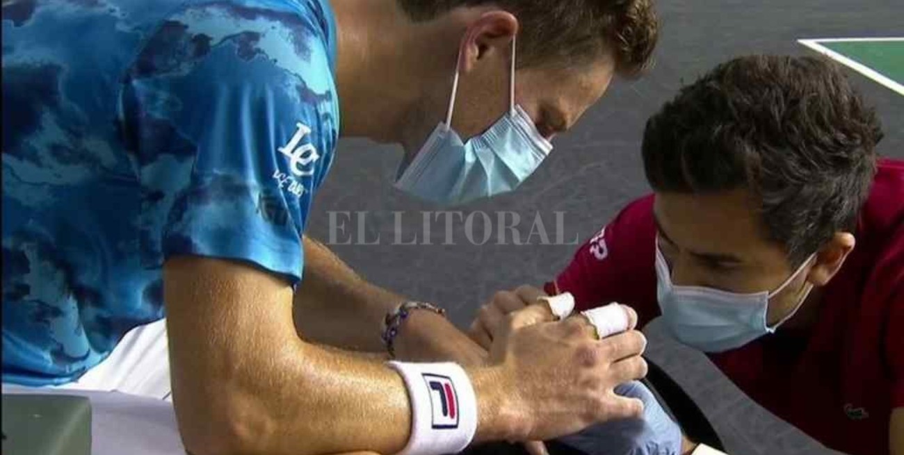 Schwartzman destrozó una raqueta y debió ser atendido por un médico