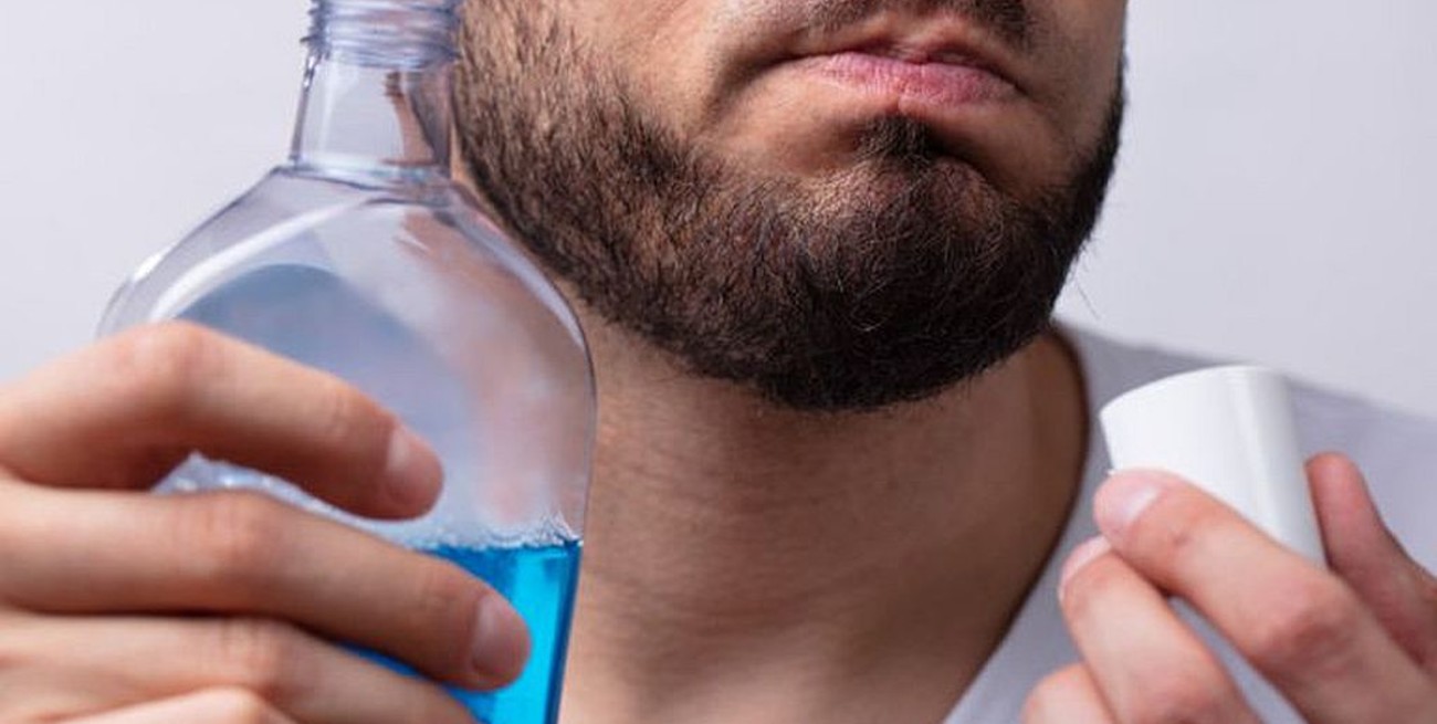 Científicos españoles investigan la efectividad de los enjuagues bucales contra el contagio de Ómicron