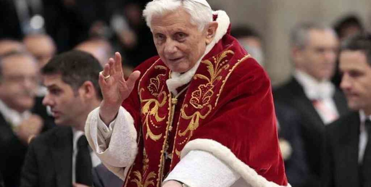 Benedicto XVI pidió perdón a las victimas de abuso pero rechazó las acusaciones
