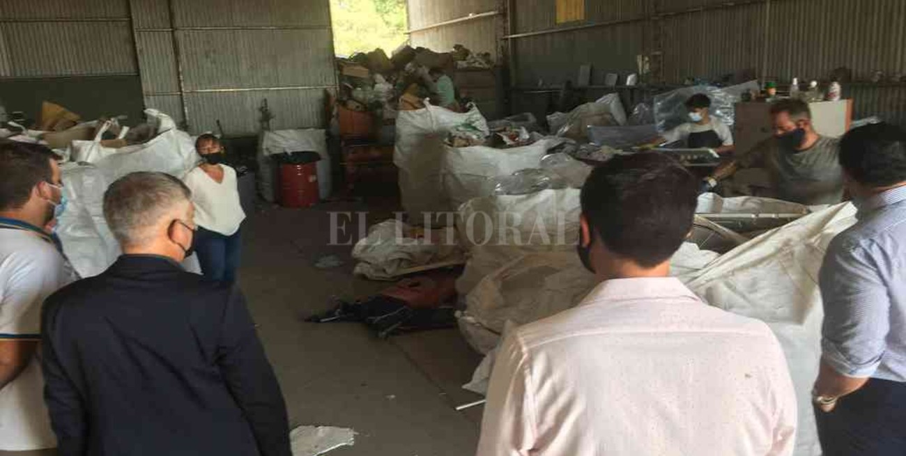 Autoridades del municipio de Sauce Viejo recorrieron las instalaciones de FIMA en Franck