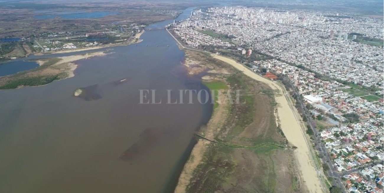 El río Paraná sigue estable y en camino de descenso