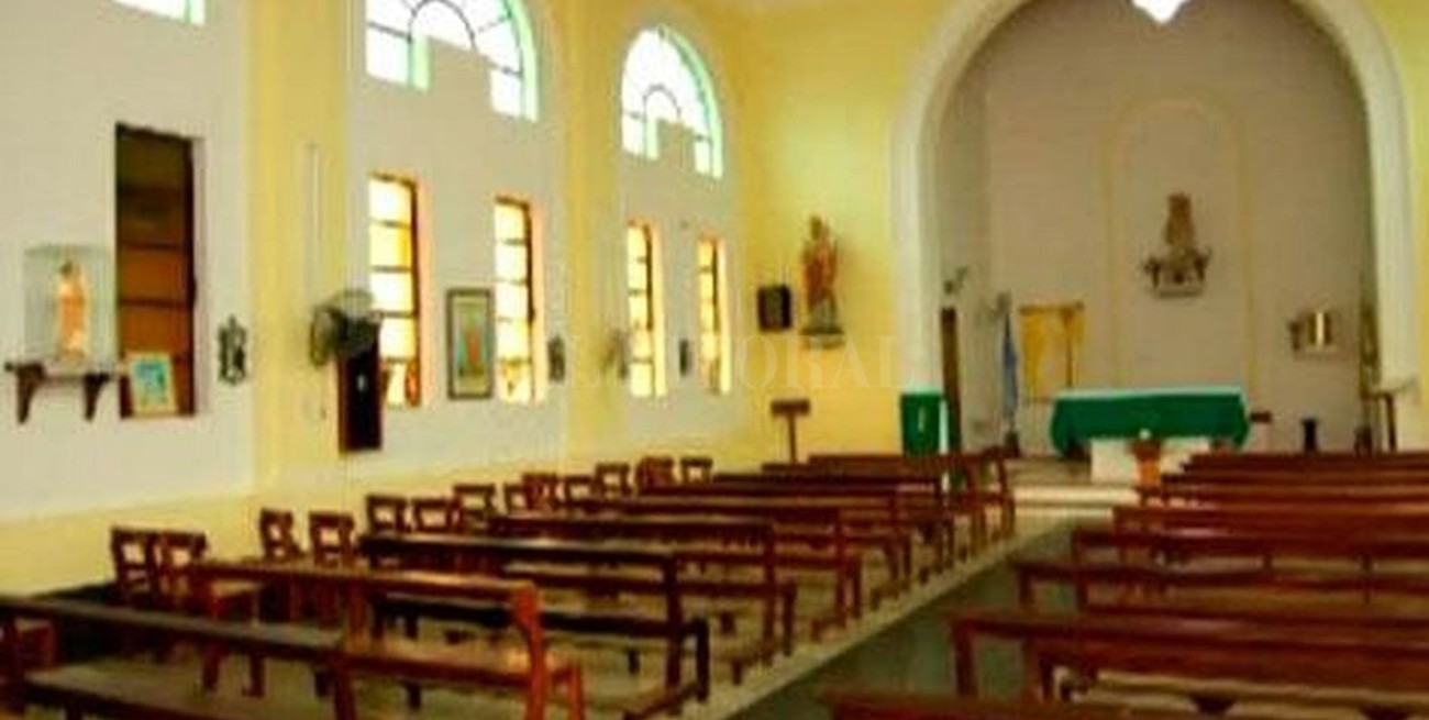 Acusan a un cura de acosar a una menor por Instagram