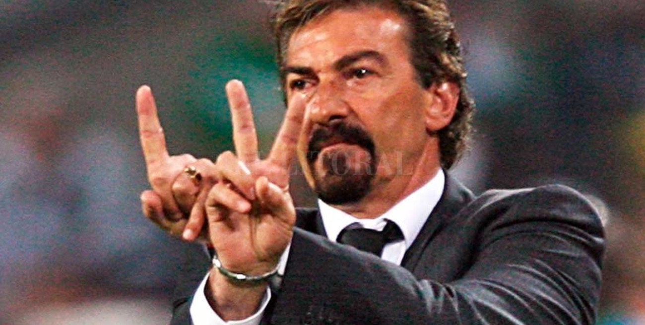 "Me cansé de dirigir", dijo Ricardo La Volpe al anunciar su retiro como DT
