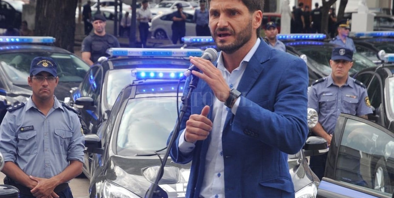 "La Policía que yo conduzco tiene armas y las van a usar"