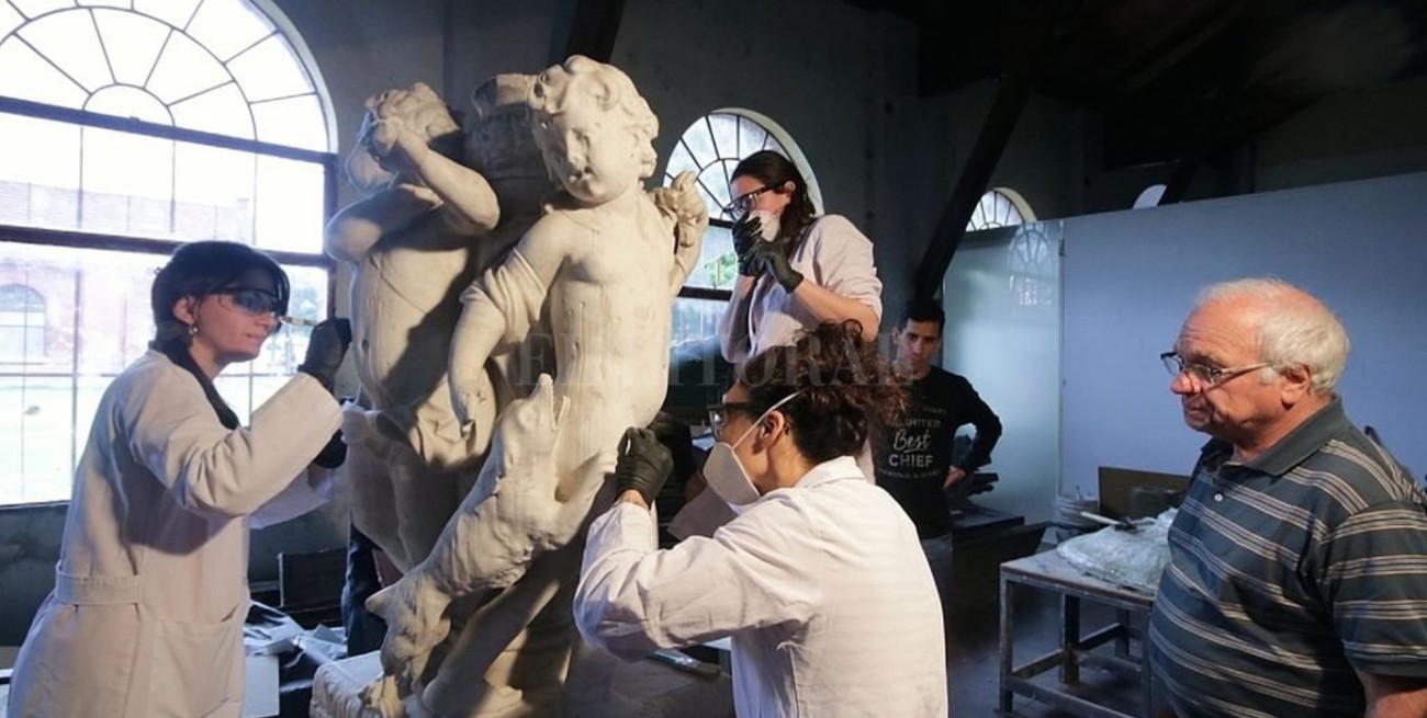 Forman un equipo de conservación y restauración de patrimonio escultórico